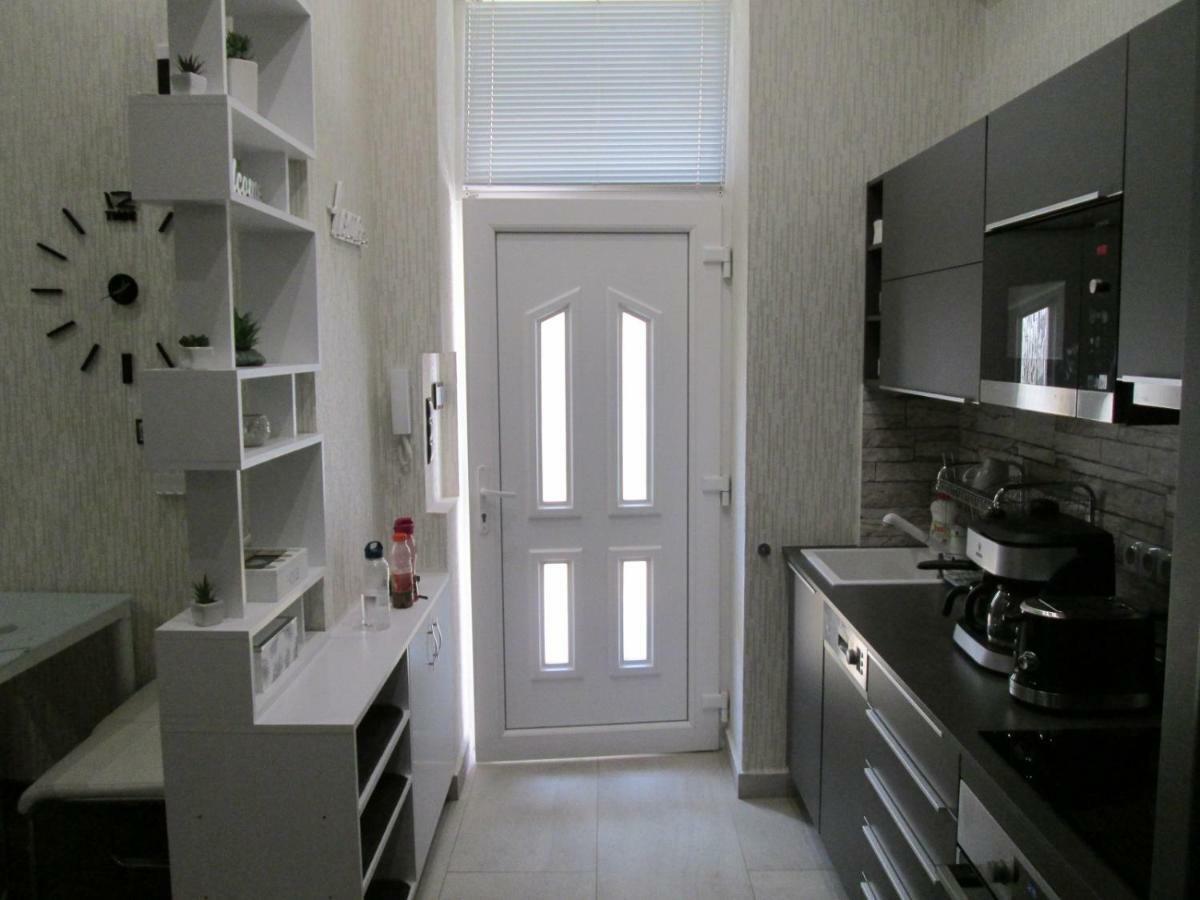 Corvinus Apartman Budapest Exterior photo
